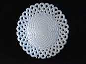 Sowerby opal white, glass ribbon plate