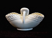 Sowerby glass ivory Queensware, small round bowl with two handles in oriental style with folded handles